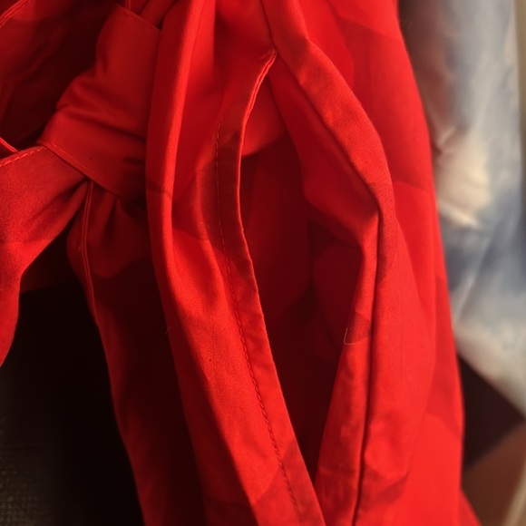 Merimekko x Uniqlo collab red art to wear long sleeve belted dress - Picture 5 of 5